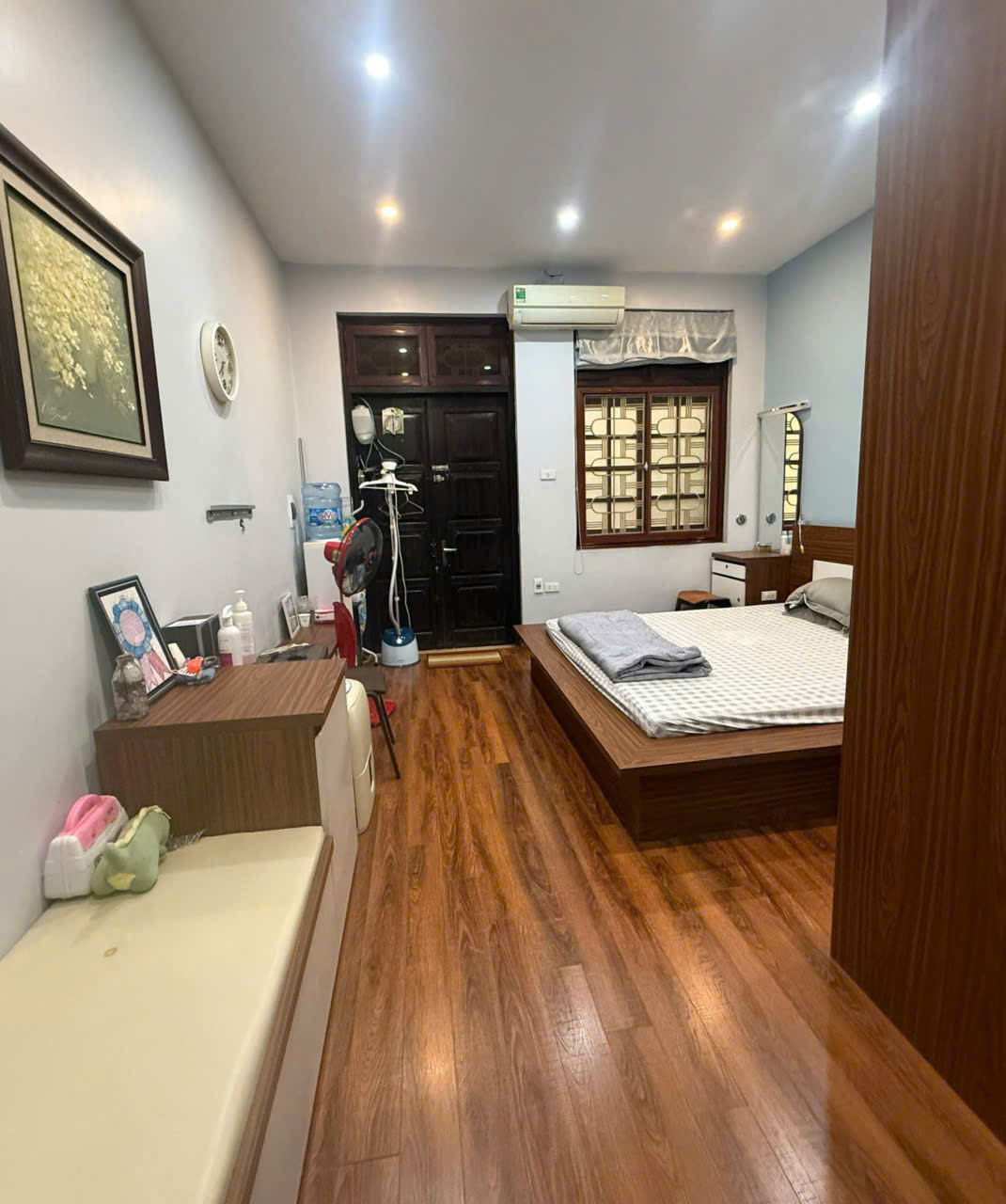 PHỐ CẦU GIẤY, NHÀ 4T ĐẸP DÂN XÂY, GẦN HỒ, Ô TÔ ĐỖ GẦN - 50M2, 11.6 TỶ - Ảnh 3