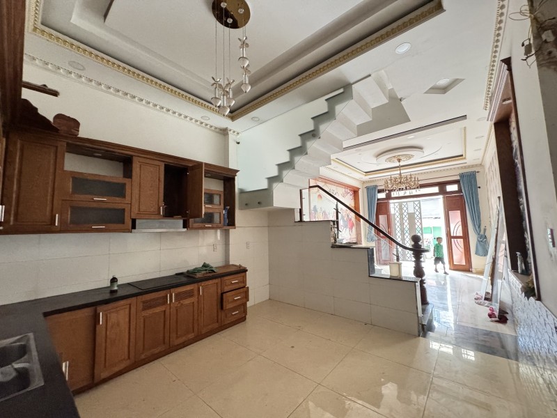Bán nhà 4 tầng Trường Thọ, Thủ Đức, hẻm Số 2, 56m2, 4PN, SH, 7.65  tỷ. LH: 0933125879 - Ảnh 1