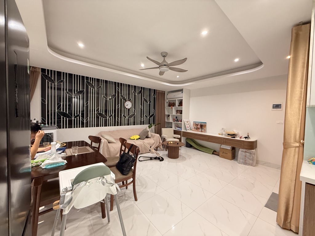SIÊU PHẨM QUANG TIẾN - DÂN XÂY - GARA Ô TÔ - SÁT PHỐ - HÀNG XÓM VINHOMES SMART CITY - FULL NỘI THẤT - Ảnh 1