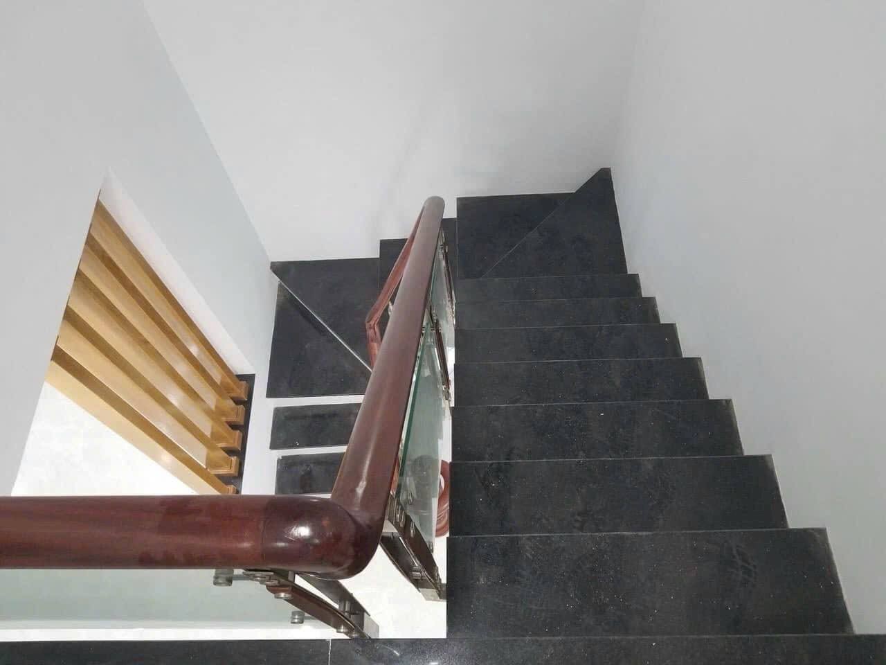 Bán nhà phố Đường Vườn Lài hẻm xe tải 6m, Quận Tân Phú – 4PN - Ảnh 2