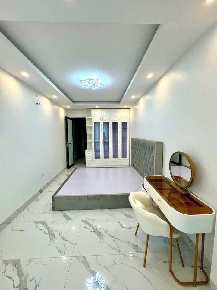 CHỈ 7.8 TỶ! BÁN GẤP NHÀ 6 TẦNG BỒ ĐỀ - CÓ THANG MÁY - GẦN PHỐ CỔ! - Ảnh 1
