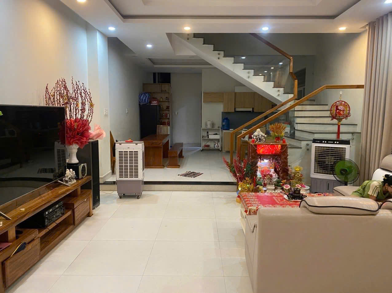 NHÀ 2 TẦNG MỚI, DT : 7x20 - LÔ GÓC 2 MẶT TIỀN ĐƯỜNG NGUYỄN DUY CUNG Giá 6,7 tỷ - Ảnh 2