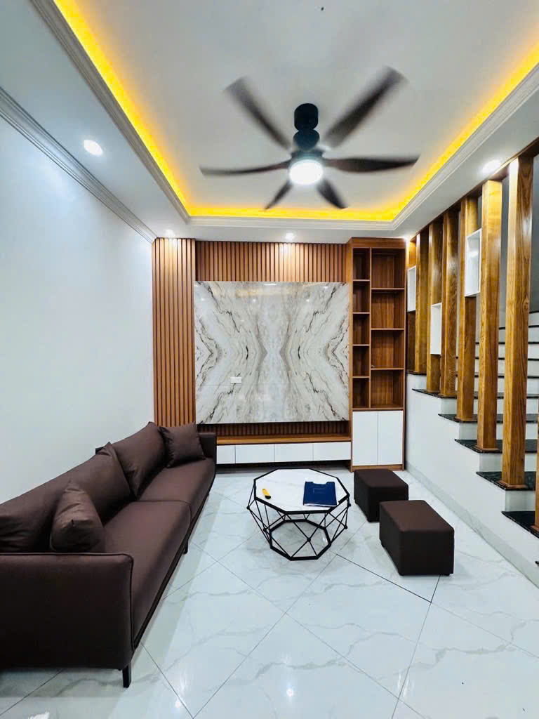 NHÀ ĐẸP – NGÕ 175 LẠC LONG QUÂN – 5 TẦNG NỘI THẤT XỊN – GẦN HỒ TÂY - 8,5 TỶ - Ảnh chính