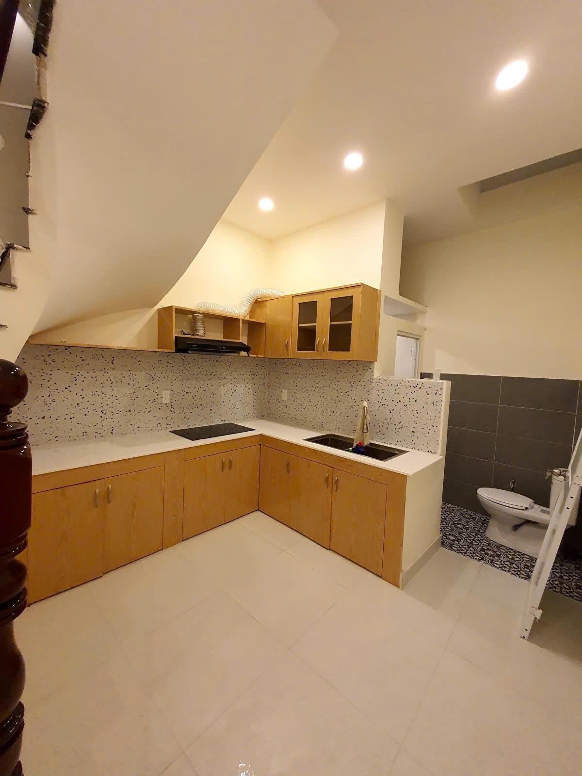 *Bán Nhà Riêng 3Tầng 30m2 _Gần Mặt Tiền Nhật Tảo –Nguyễn Tri Phương Quận 10, Nhỉnh 6Tỷ - Ảnh 2