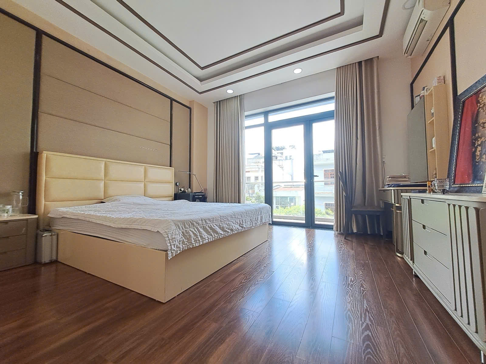 GIẢM 600 TRIỆU NHÀ SIÊU ĐẸP - DƯƠNG QUẢNG HÀM- 130M2- 3 TẦNG- 4PN- PHÒNG THỜ - Ảnh 4