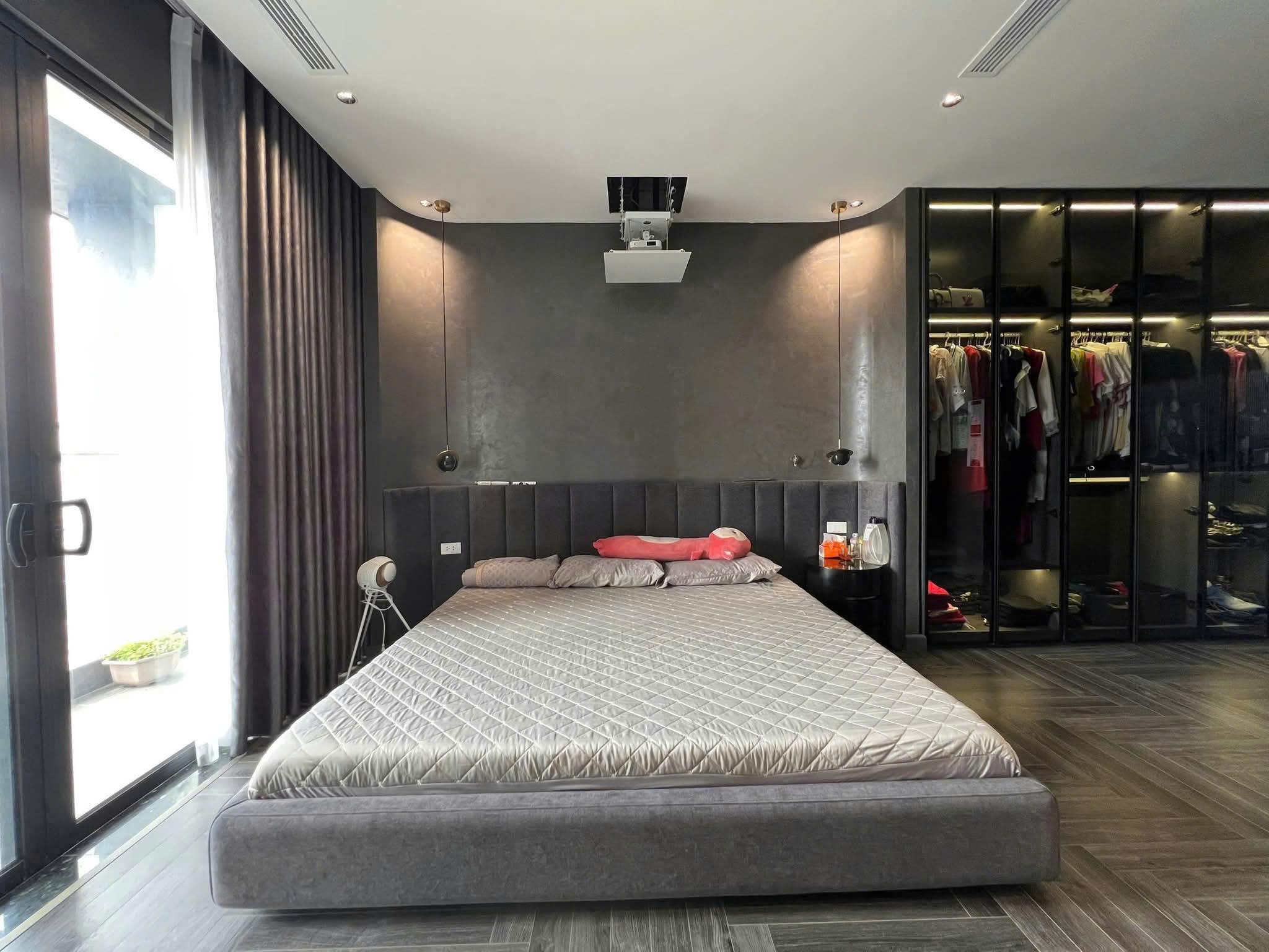 Căn góc BAO PHÍ 500tr CC BRG THE DIAMOND RESIDENCE 25 Lê Văn Lương 161m2, 4PN, 3VS, Full nt xịn - Ảnh 2