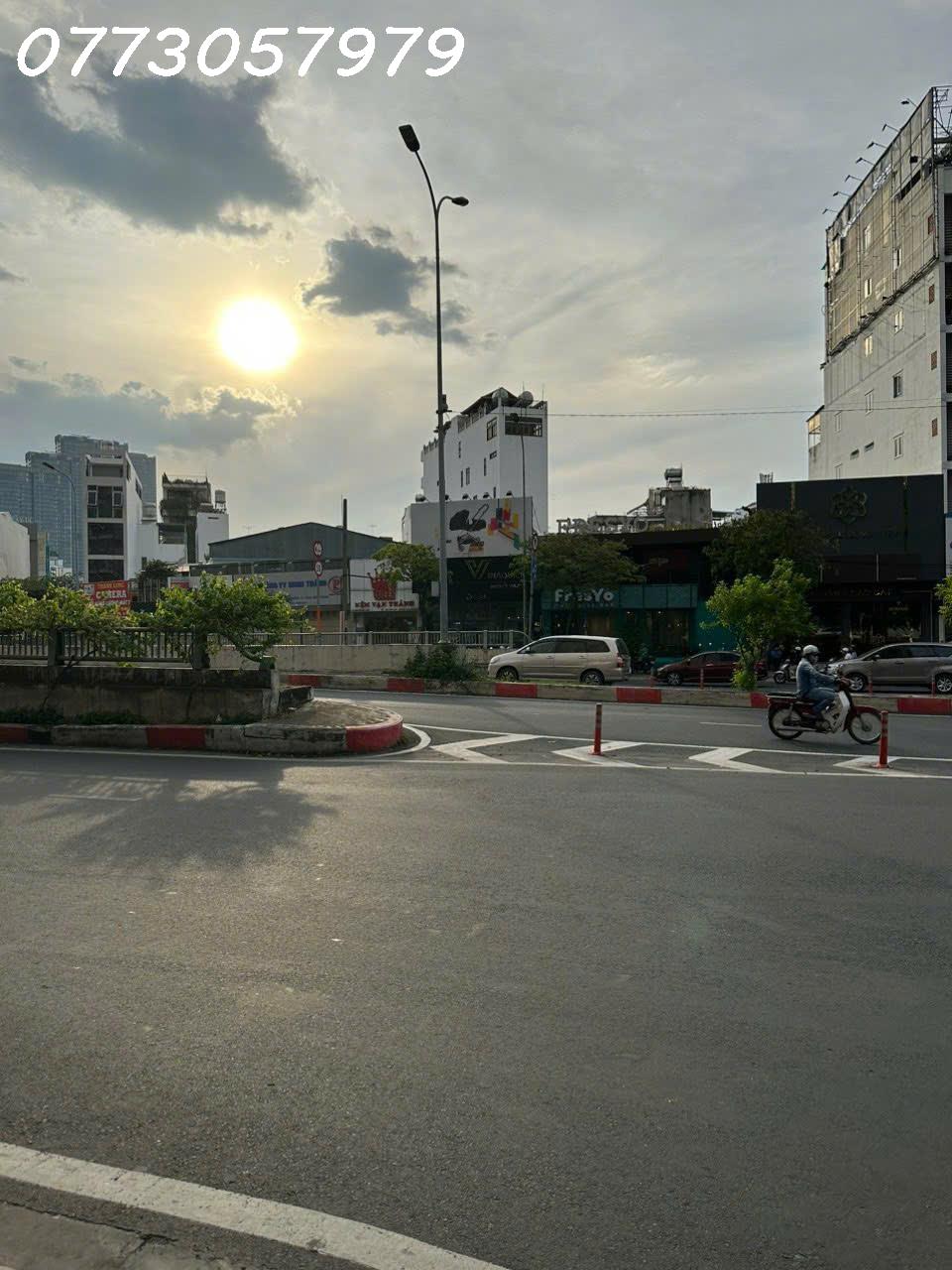 BÁN NGUYỄN HỮU CẢNH, BÌNH THẠNH 10X15M, 2 TẦNG, HĐT 55TR/THÁNG GIÁ 33 TỶ - Ảnh 4