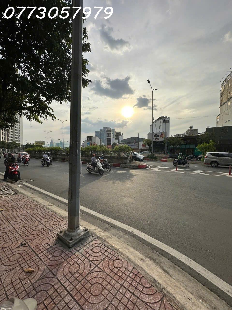 BÁN NGUYỄN HỮU CẢNH, BÌNH THẠNH 10X15M, 2 TẦNG, HĐT 55TR/THÁNG GIÁ 33 TỶ - Ảnh 3