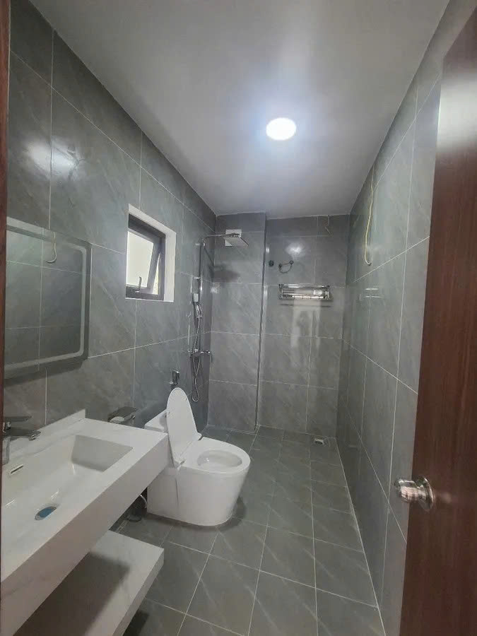 NHÀ ĐẸP Ở LUÔN Phố Nguyễn Văn Linh 35m2 X 6 Tầng X 9.8 tỷ Long Biên. - Ảnh 1