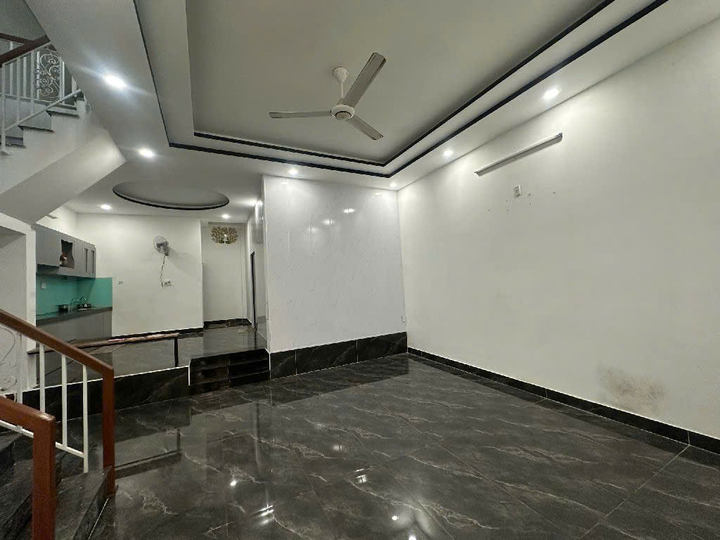 Nhà 2 tầng mặt tiền đường Trần Cao Vân – vừa ở vừa kinh doanh - Ảnh 2