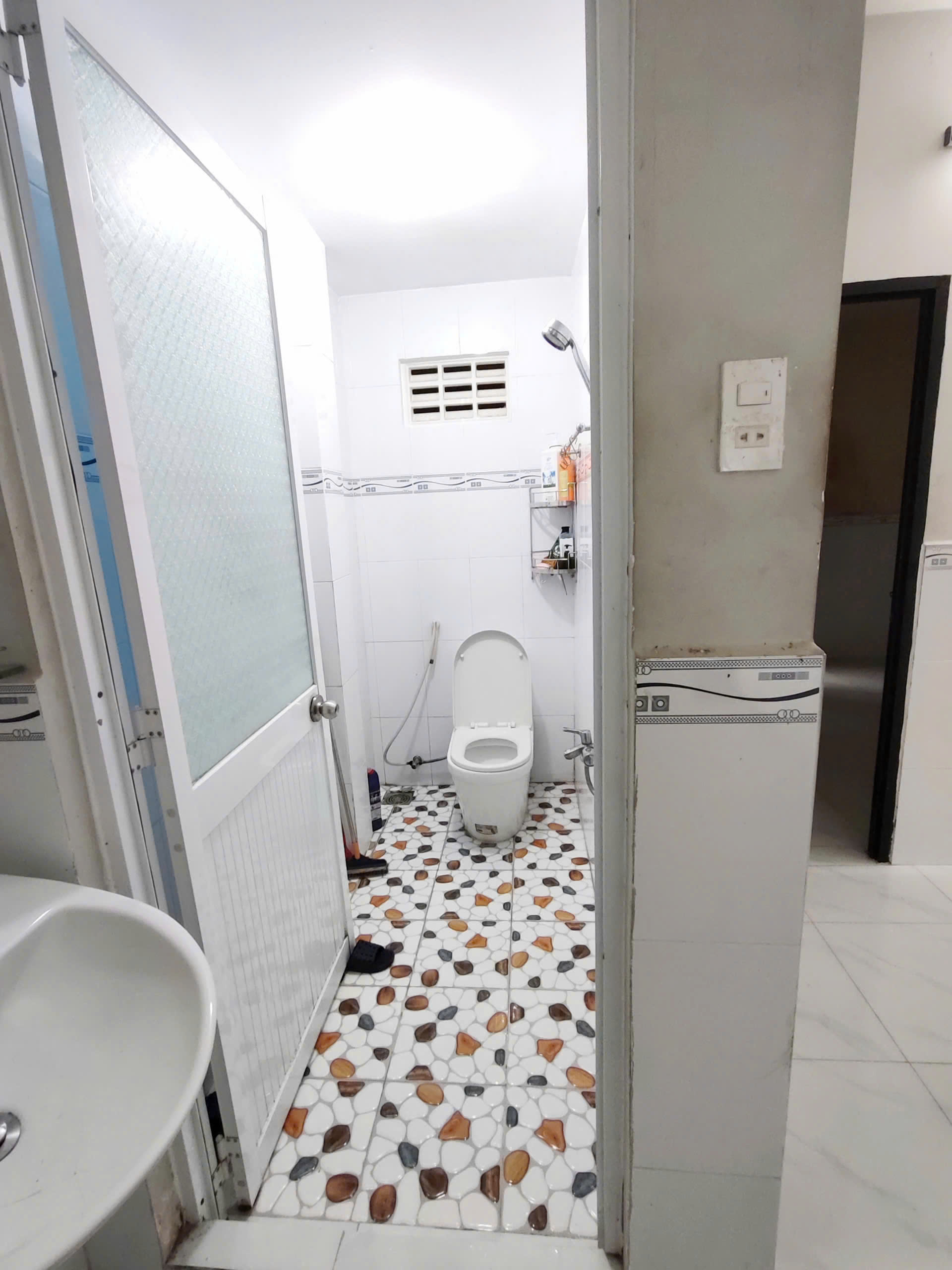 CHÍNH CHỦ CẦN BÁN NHÀ CÓ VI TRÍ ĐẸP TẠI PHƯỜNG RẠCH GIÁ - AN GIANG. - Ảnh 3