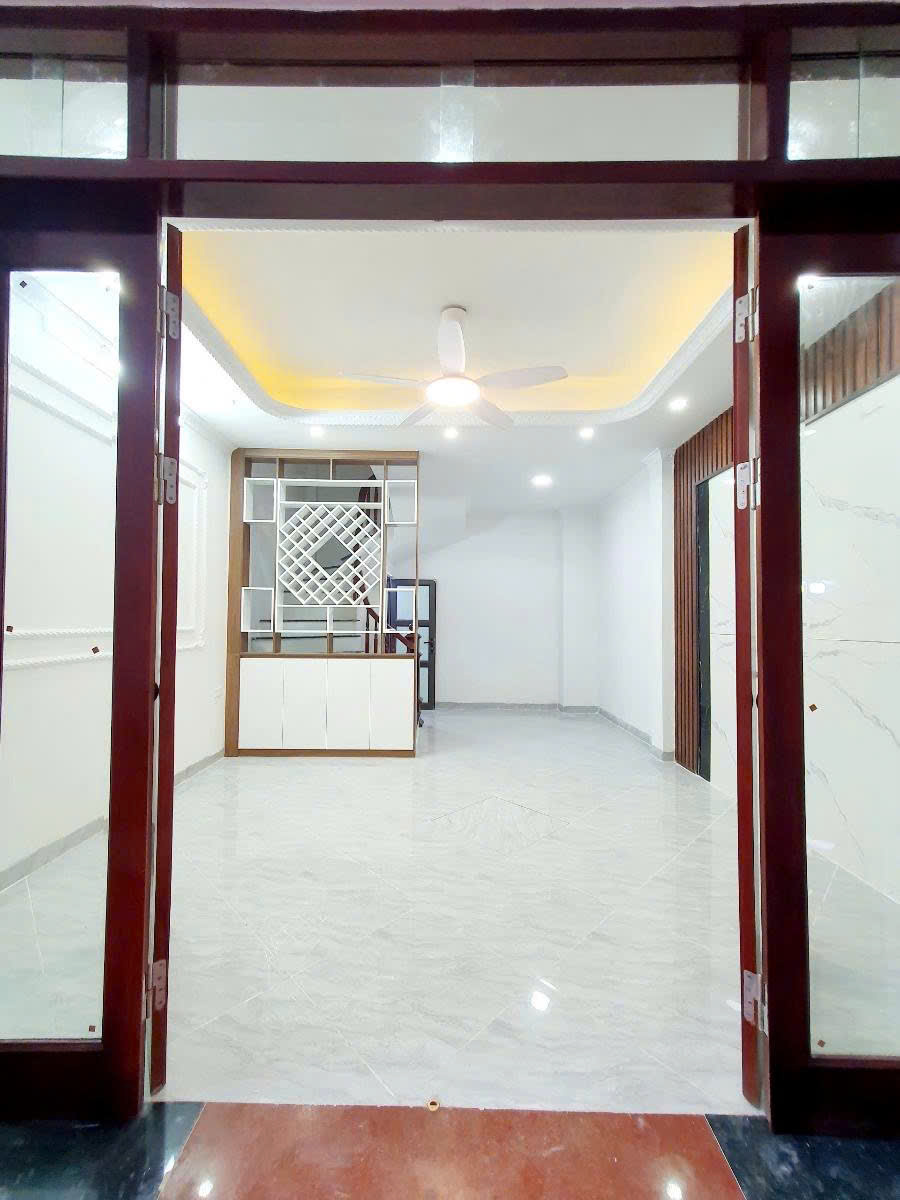 NHÀ ĐẸP MỚI TINH . Cổ Nhuế - Bắc Từ Liêm 35m 6 tầng mặt tiền 4,3m 7,25 tỷ <br>sổ đỏ vuông vắn cất két - Ảnh chính