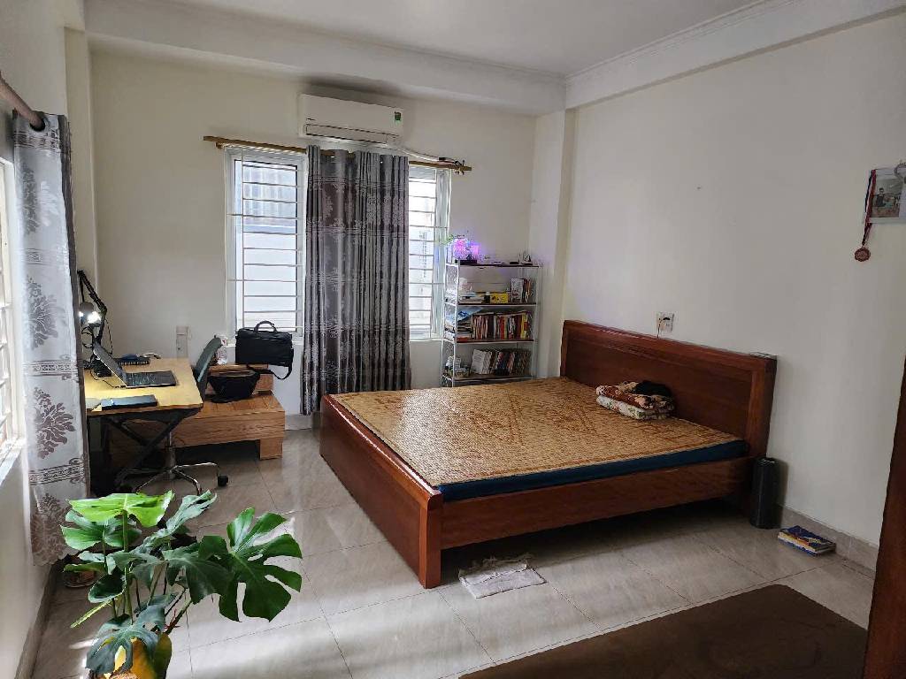 Bán nhà Ngõ 412 Ngọc Thuỵ 32m x 4T, oto đỗ cổng hơn 6 tỷ còn thương lượng. LH 0936123469 - Ảnh 2