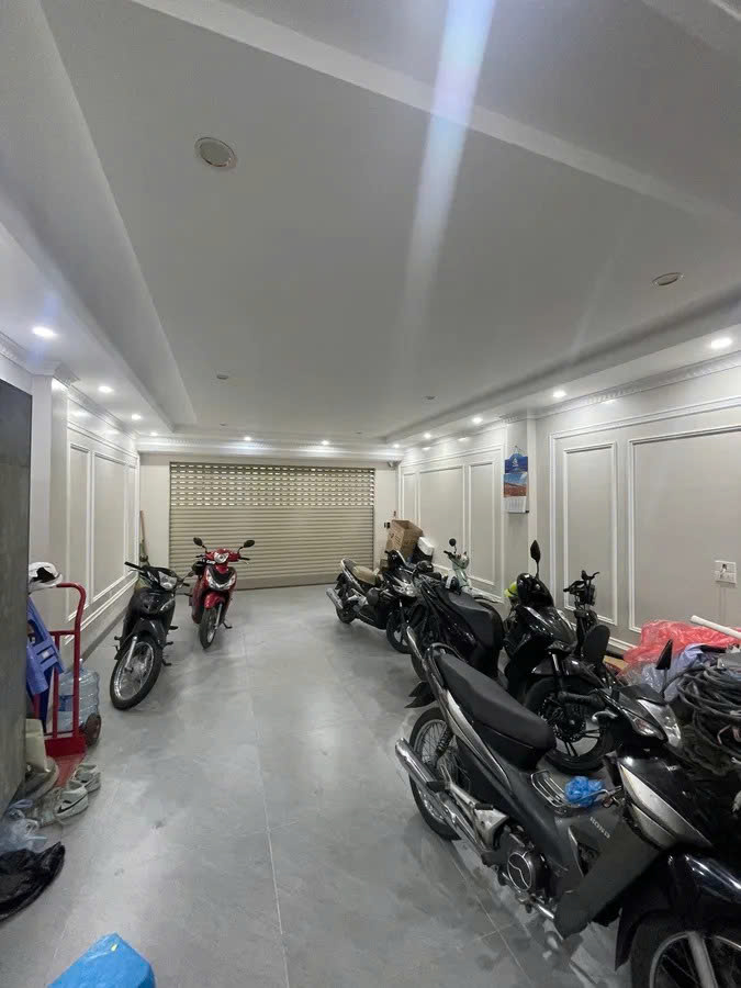 HOA HẬU 8 TẦNG Phố Bát Khối 60M2 Mặt tiền 5m X  20.5 tỷ Long Biên. - Ảnh 2