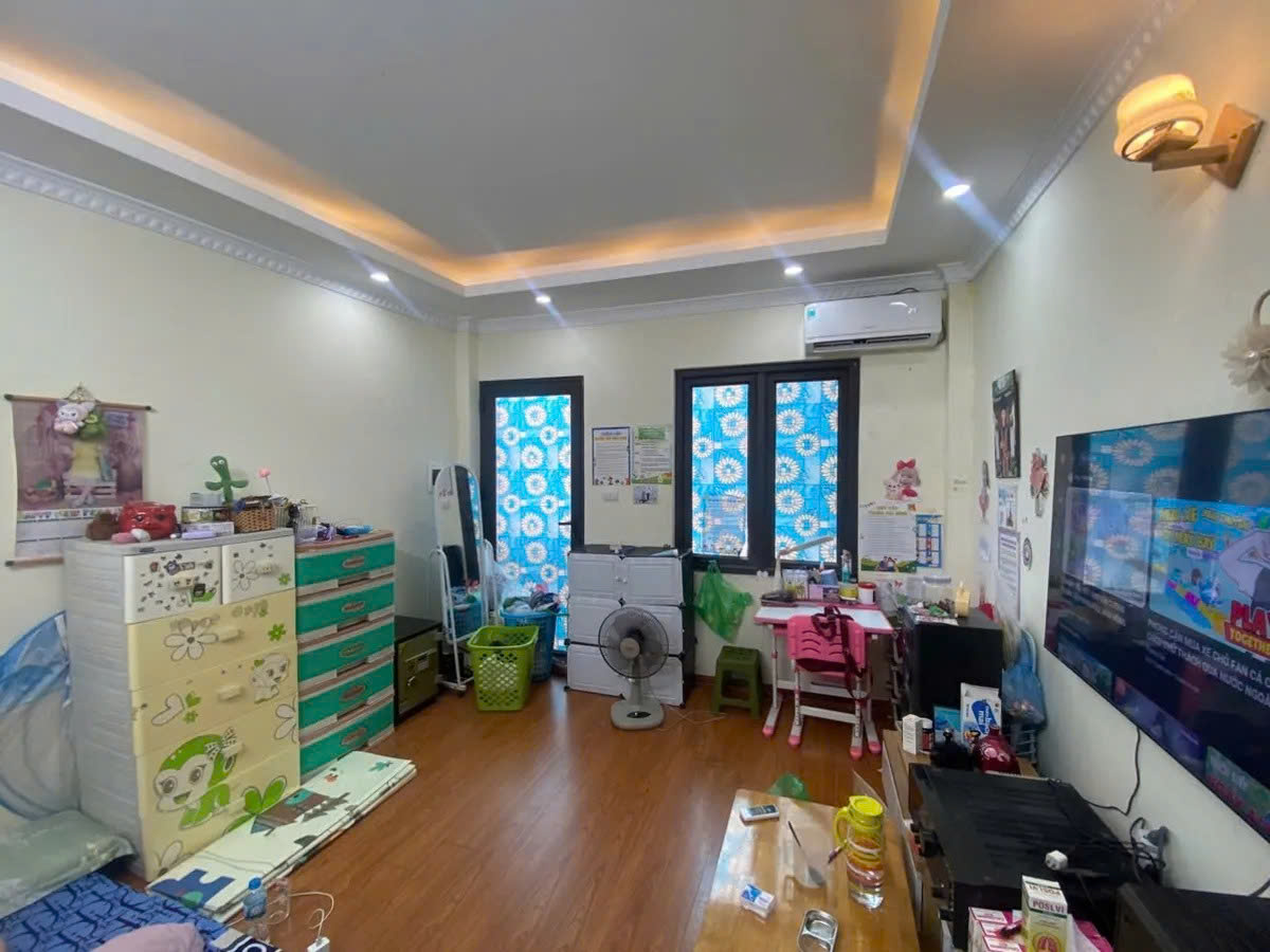 NHÀ ĐẸP Ô TÔ ĐỖ CỬA Phố Trạm 30m2 X 5 tầng, mặt tiền 3.7m, 7.7 tỷ Long Biên. - Ảnh 1