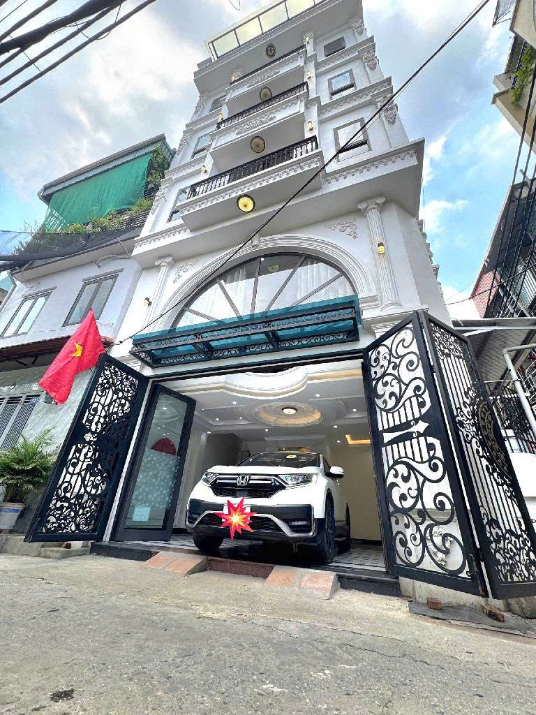 CƠ HỘI HIẾM CÓ: NHÀ PHÂN LÔ CẦU GIẤY - CÓ GARA Ô TÔ, THANG MÁY, SẴN SÀNG VÀO Ở NGAY - Ảnh chính