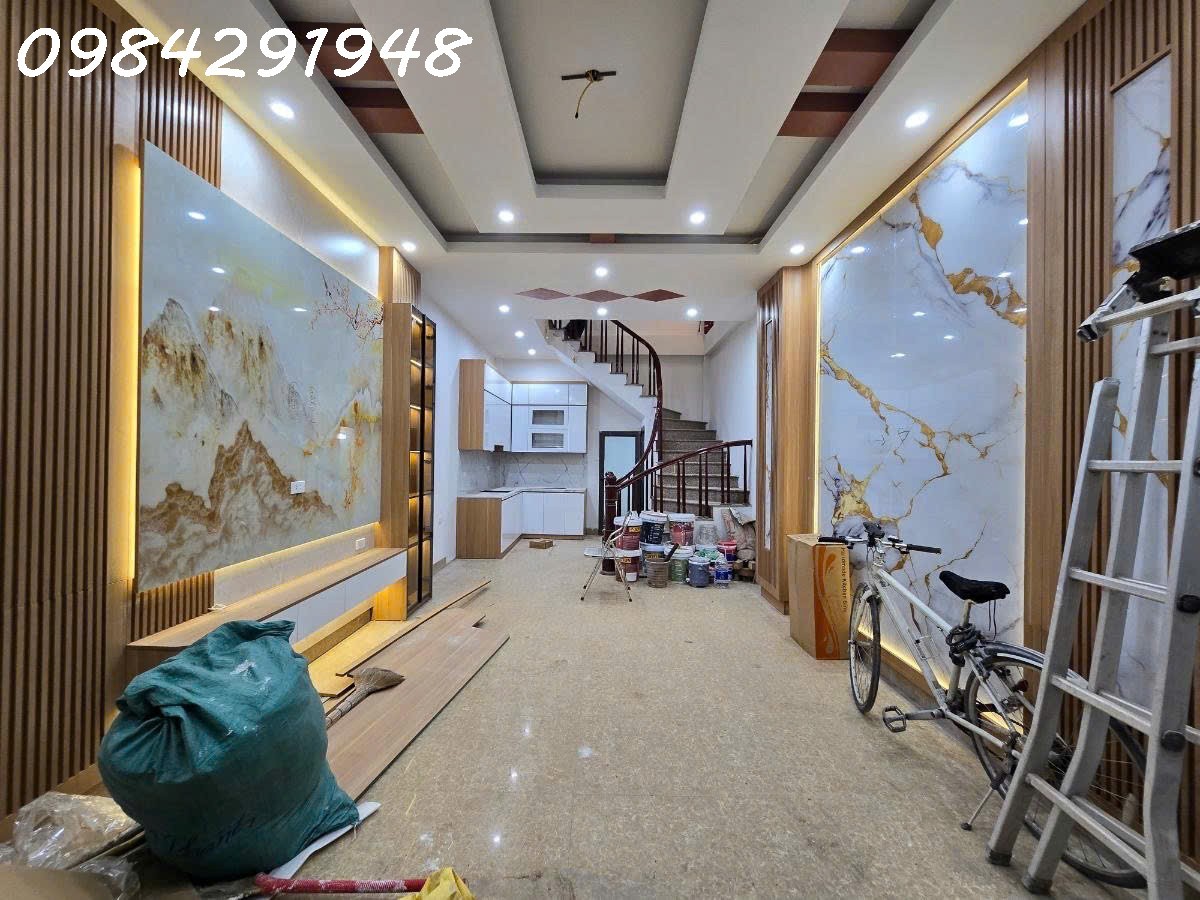 Bán nhà Vũ Tông Phan chỉ 25m ra mặt phố - S 43m 5 tầng  - Sổ đỏ nở hậu - Ảnh chính