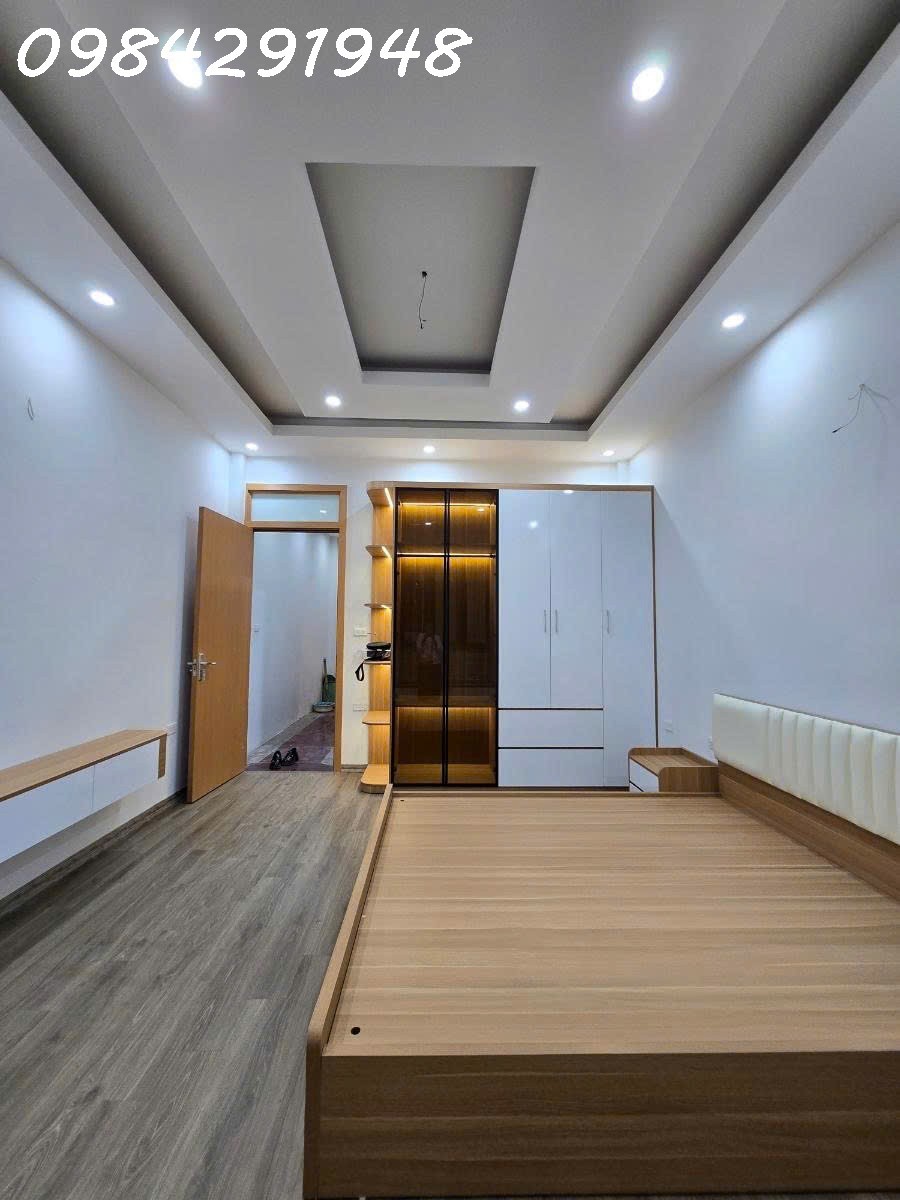 Bán nhà Vũ Tông Phan chỉ 25m ra mặt phố - S 43m 5 tầng  - Sổ đỏ nở hậu - Ảnh 1