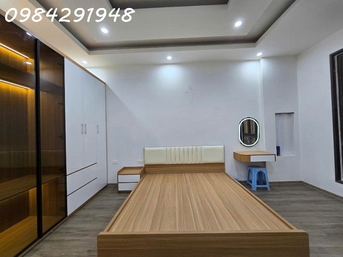 Bán nhà Vũ Tông Phan chỉ 25m ra mặt phố - S 43m 5 tầng  - Sổ đỏ nở hậu - Ảnh 3