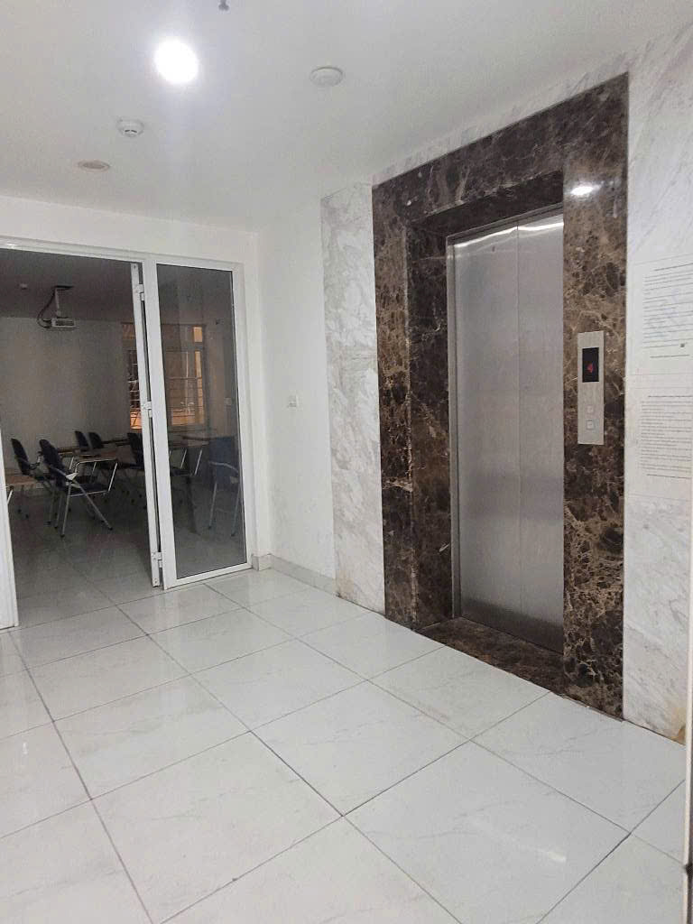 TRUNG TÂM CẦU GIẤY_NGUYỄN PHONG SẮC _TRẦN ĐĂNG NINH 100M 10 TẦNG THAN MÁY, VỈA HÈ 8 M.CHÀO;88 TỶ - Ảnh 2