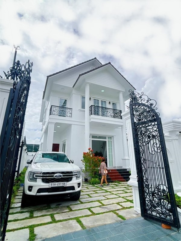 Bán Biệt Thự 10x22m --  Song Hành, Hóc Môn – Giảm mạnh còn 8.99 tỷ - Ảnh 1