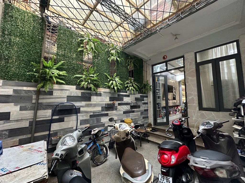 Quan Nhân, 44m 6 tầng, mặt tiền rộng, sát Hồ, nhà đẹp, nội thất xịn, thoáng mát yên tĩnh - Ảnh 1