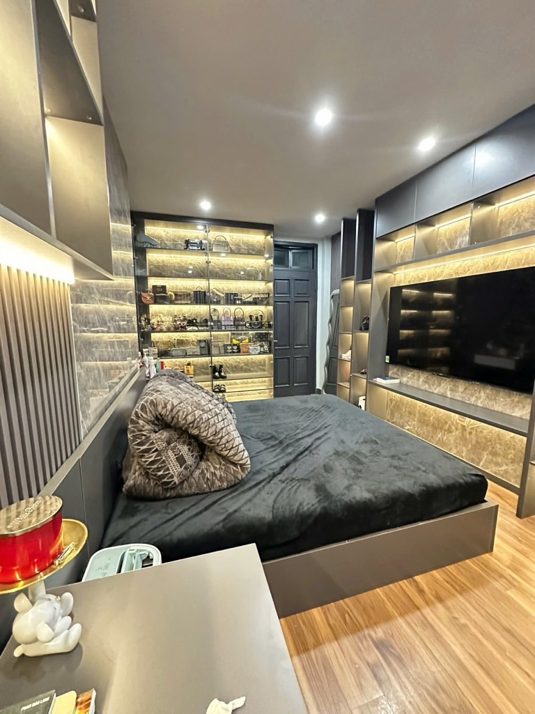 Quan Nhân, 44m 6 tầng, mặt tiền rộng, sát Hồ, nhà đẹp, nội thất xịn, thoáng mát yên tĩnh - Ảnh 3