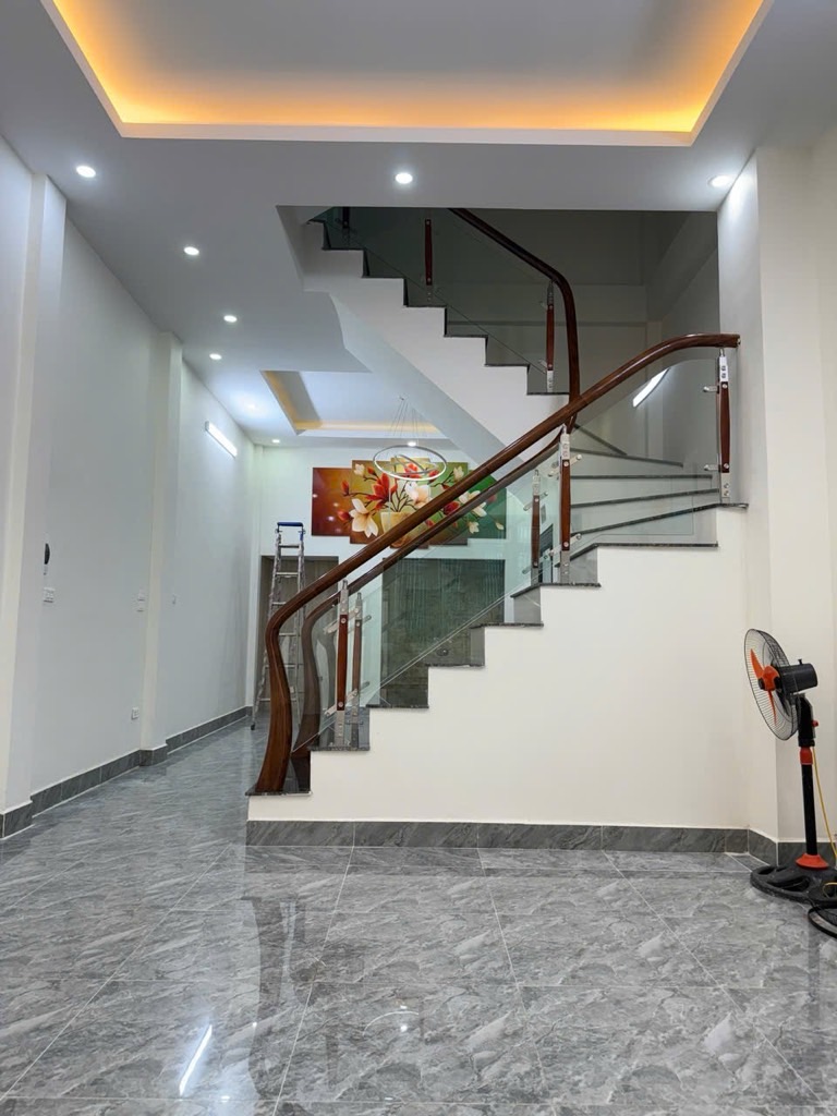 Tô Vĩnh Diện 59m 5 tầng, phân lô, 20m ra ô tô đỗ, nhà đẹp ở luôn - Ảnh 1