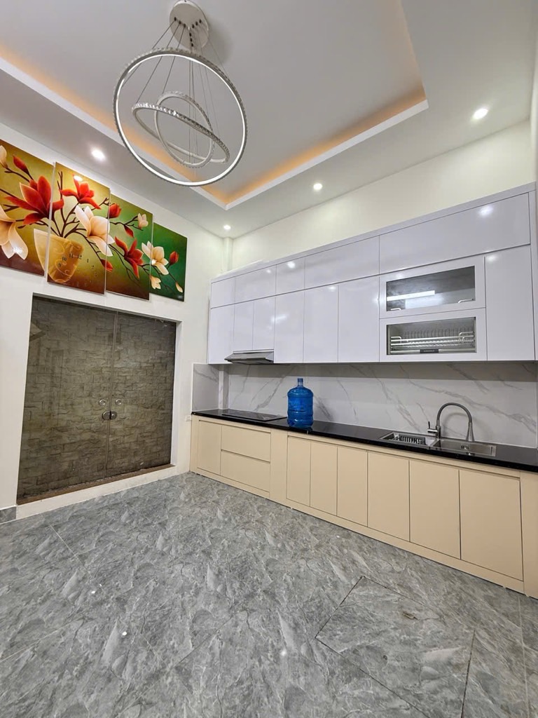 Tô Vĩnh Diện 59m 5 tầng, phân lô, 20m ra ô tô đỗ, nhà đẹp ở luôn - Ảnh 2