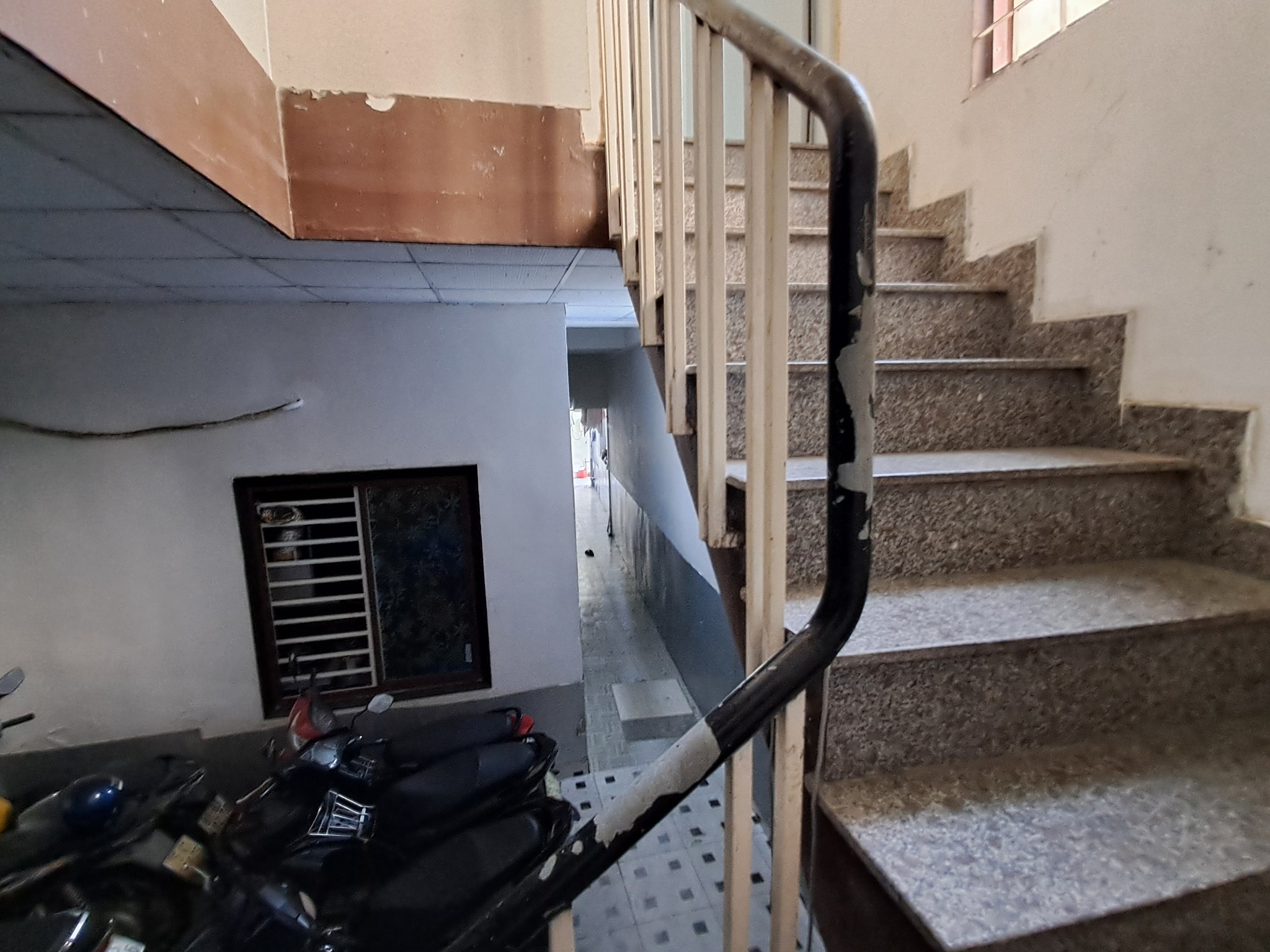 # Nhà Kiệt nhựa Hùng Vương, 110m2, 3 tầng, 10 phòng trọ 30tr/th, 4.1 tỷ - Ảnh 2
