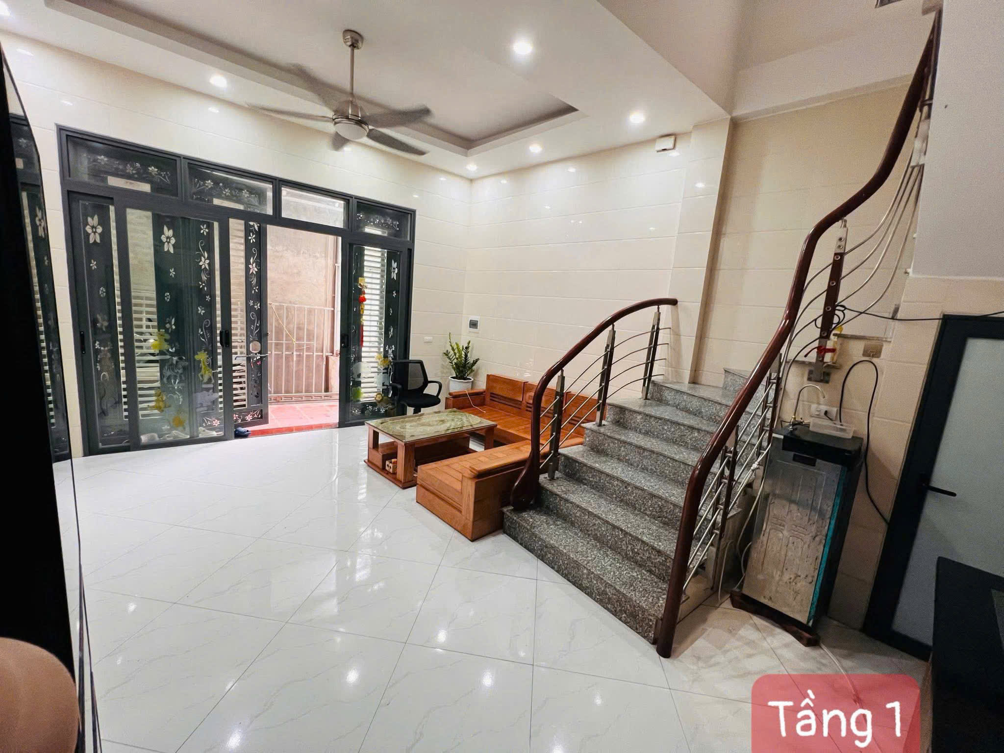 BÁN NHÀ 5 TẦNG - NGÕ 61 PHỐ TRẠM 34M² - MT 4.8M - CHỈ 6.7 TỶ ,oto,KD - Ảnh 3
