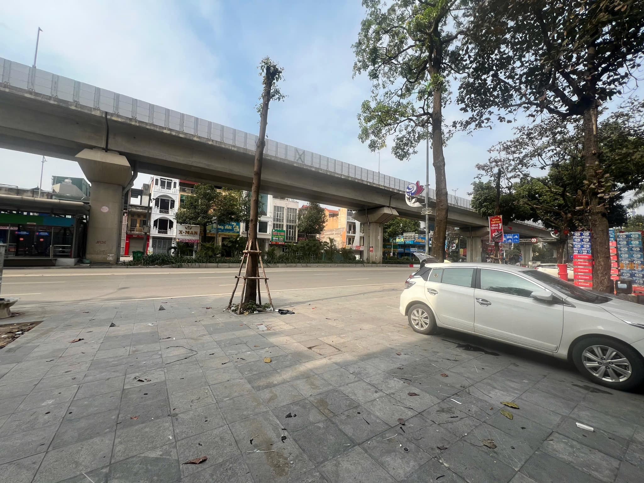 VỠ NỢ  CẦN BÁN NHÀ MẶT PHỐ QUANG TRUNG HÀ ĐÔNG - SIÊU PHẨM MẶT PHỐ - VỈA HÈ ĐÁ BÓNG - NÉT CĂNG - - Ảnh 2