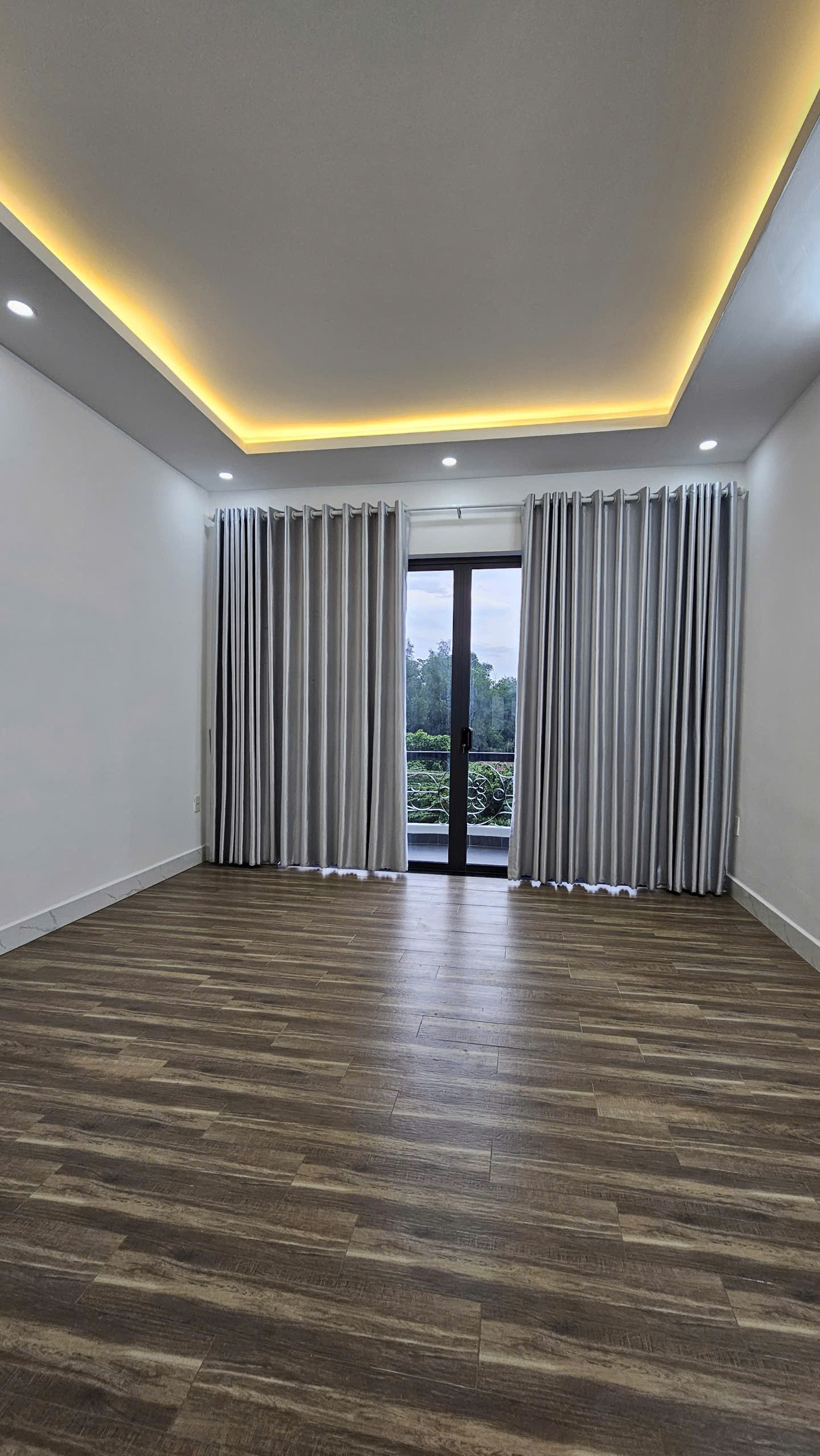 MẶT TIỀN XE HƠI 10 M<br>NGANG 4.2 X14 <br>BÊ TÔNG 4 TẤM CÓ 5 TỶ - Ảnh 4