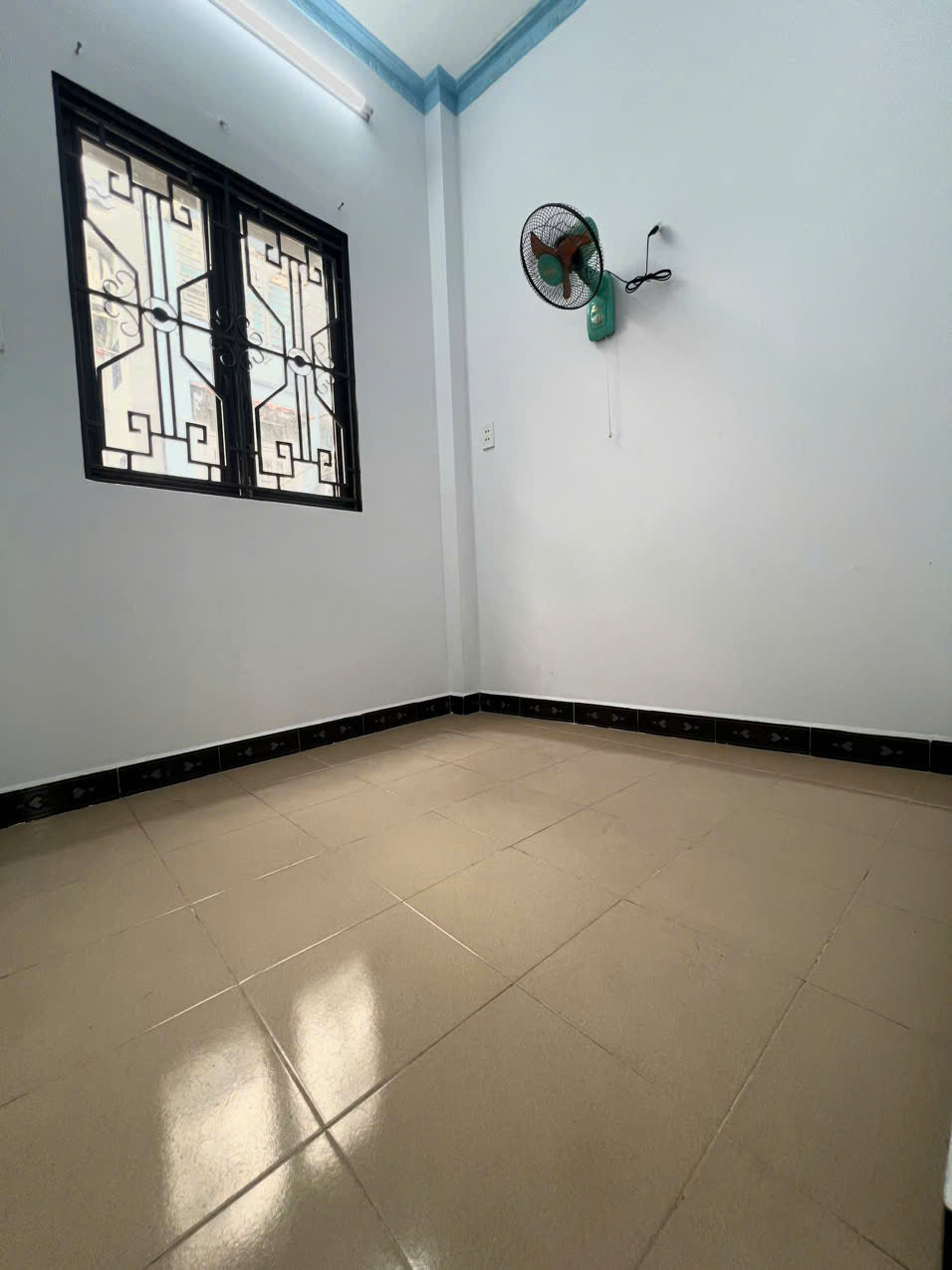 SÁT MẶT TIỀN Q4<br>NGANG 5.5 DÀI 3.5 <br>ĐÚC BÊ TÔNG CÓ 2 TỶ - Ảnh 4
