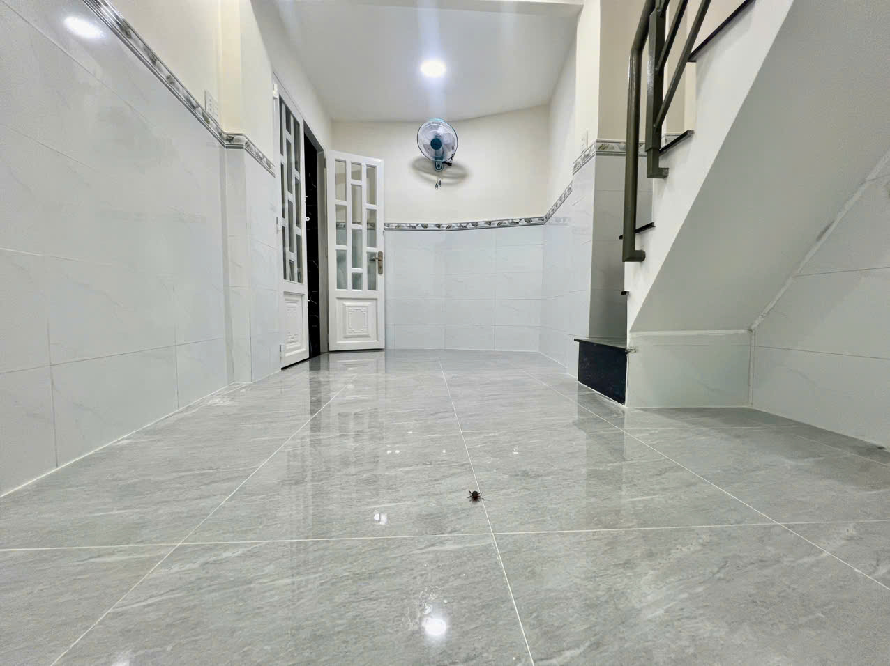 SÁT MẶT TIỀN KHÁNH HỘI Q4 HƠN 2 TỶ - Ảnh chính