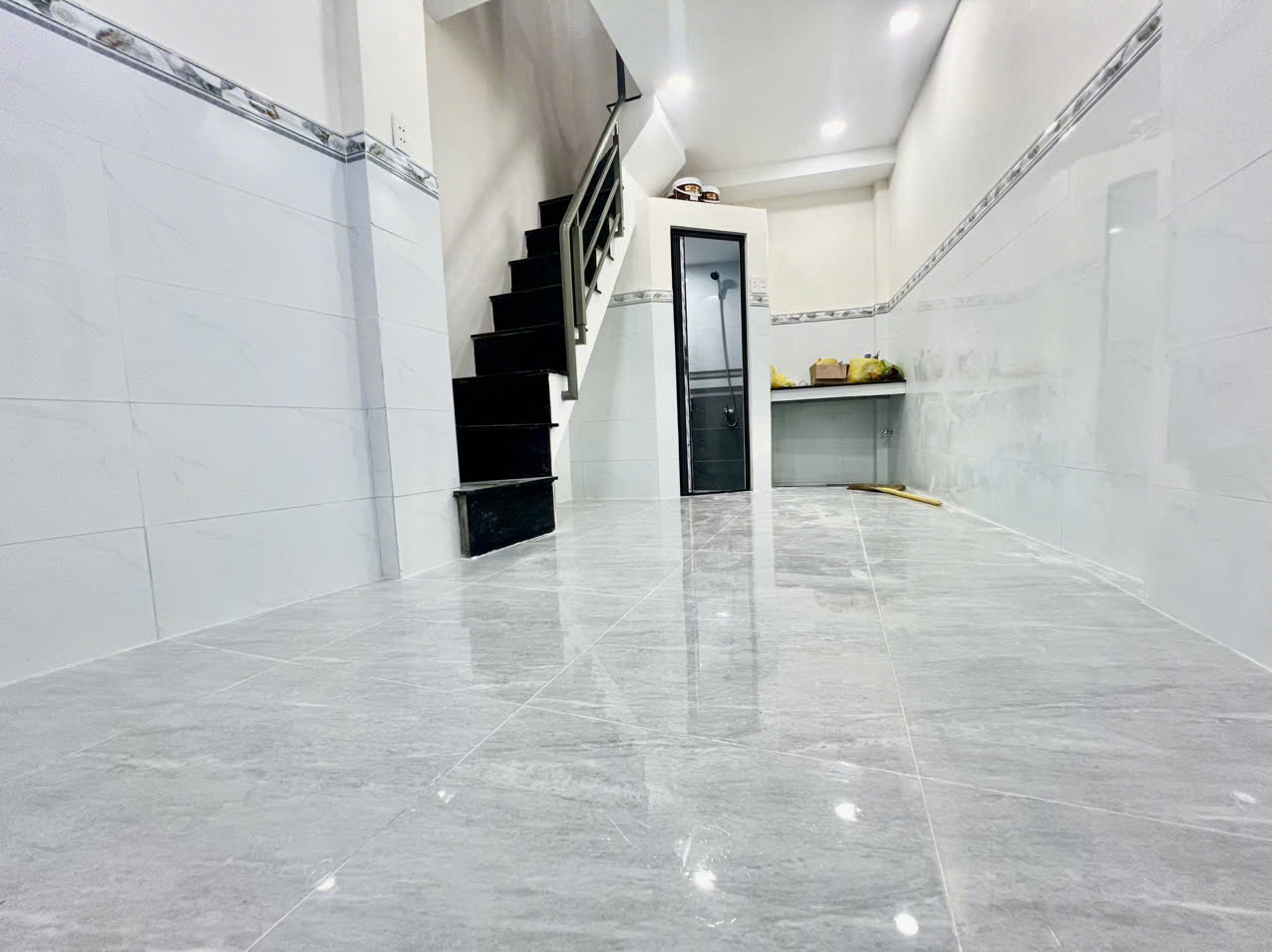 SÁT MẶT TIỀN KHÁNH HỘI Q4 HƠN 2 TỶ - Ảnh 4