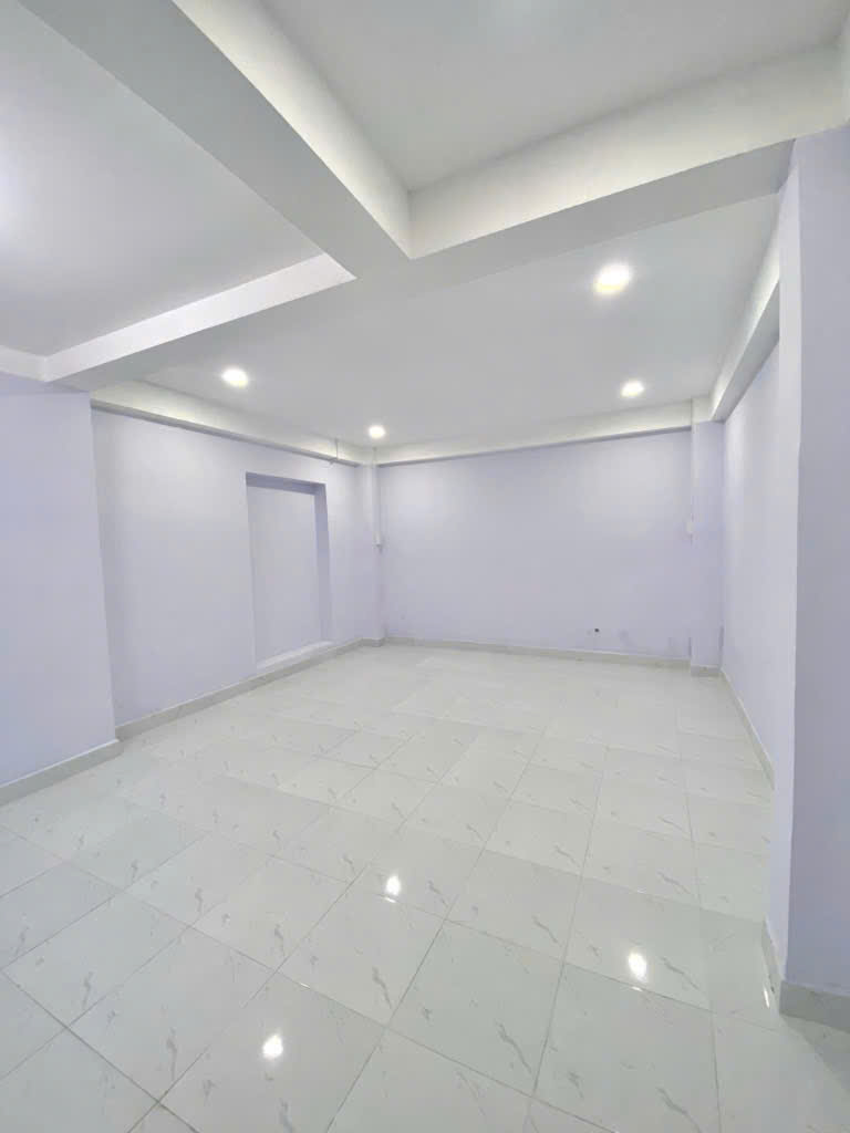 BÁN NHÀ HXH GẦN NGÃ 6 DÂN CHỦ Q10 NHỈNH 10 TỶ - Ảnh chính