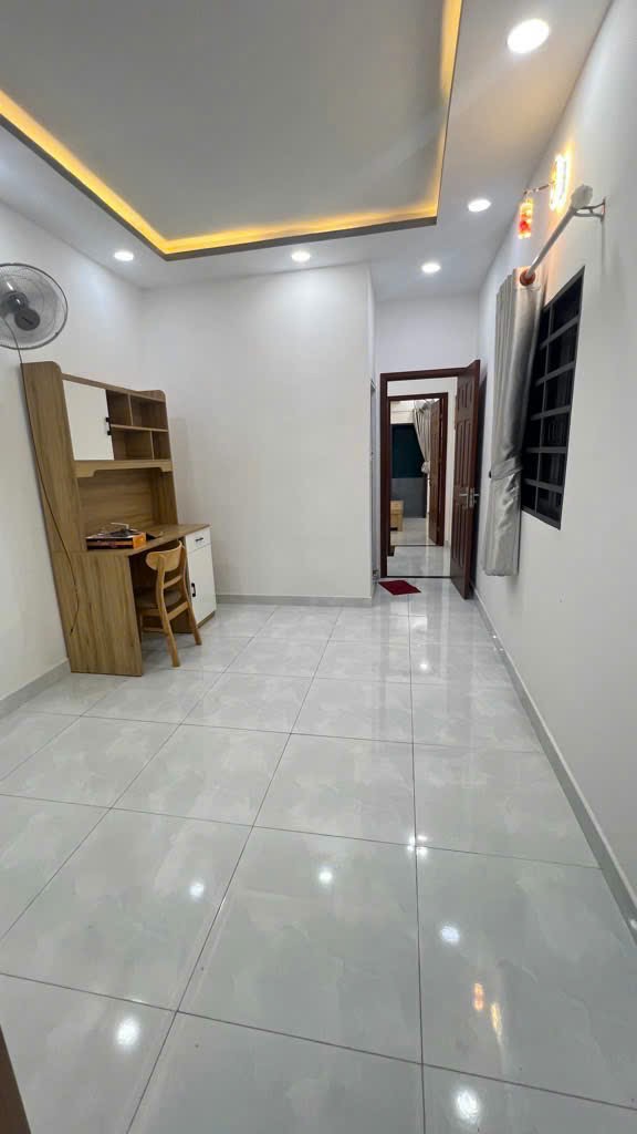 CHỦ GỬI BÁN GẤP NHÀ NGAY CHỢ THẠCH ĐÀ-P14 GÒ VẤP- 2 TẦNG - DtSD 80m2-GIÁ CHỈ 4 TỶ NHĨNH - Ảnh 3