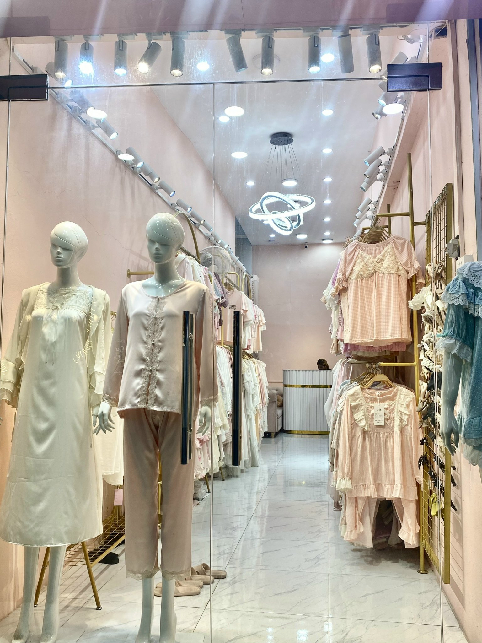 Chính chủ cho thuê nhà mặt phố Huế, Hai Bà Trưng - Ảnh 2
