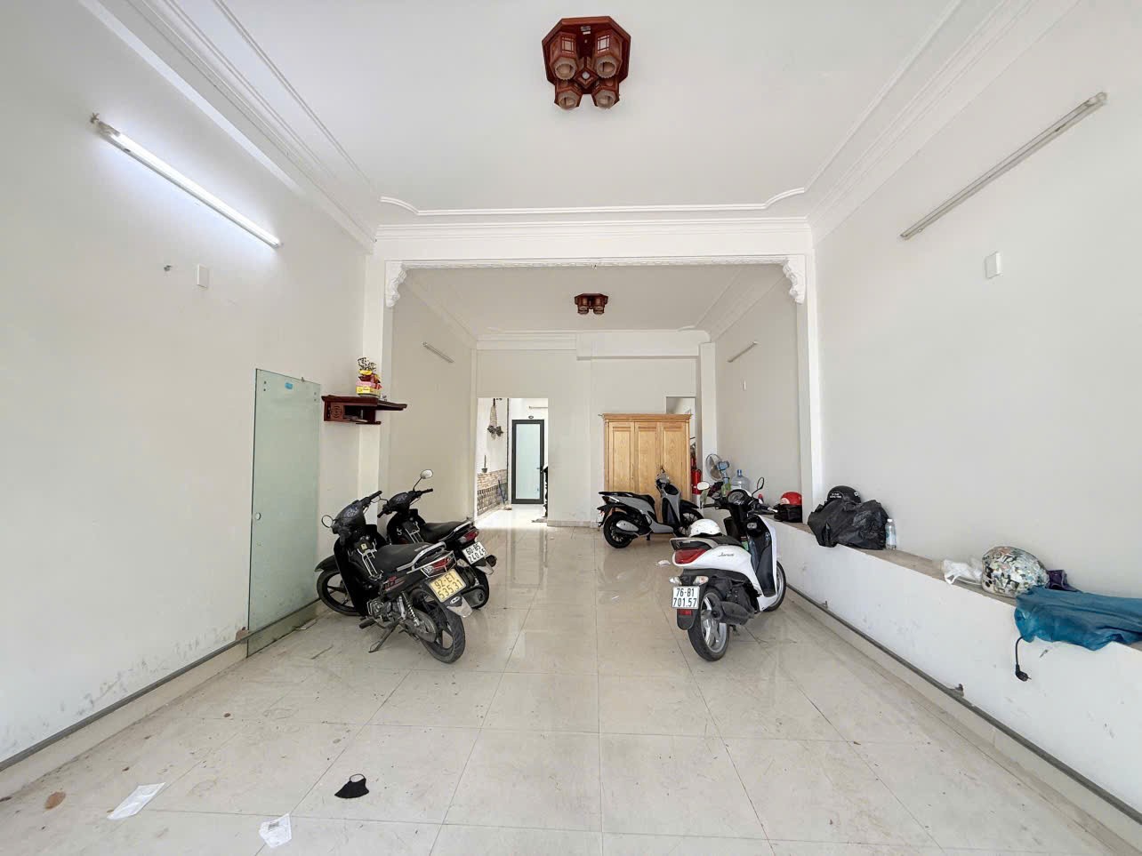 NHÀ ĐẸP - GIÁ TỐT - CHÍNH CHỦ Cần Bán 3 Nhà Vị Trí Đẹp Tại TRÚC BẠCH, BA ĐÌNH, TP HÀ NỘI - Ảnh 4