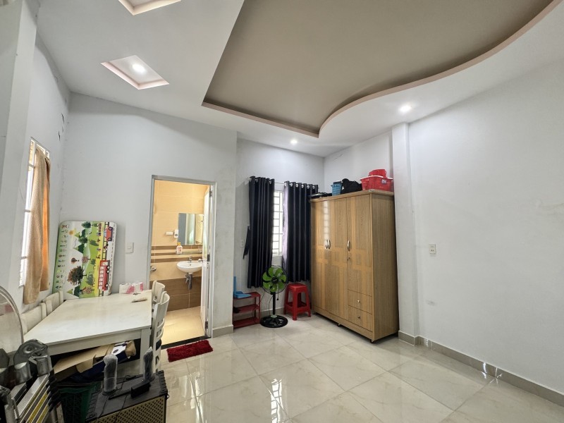 BÁN NHÀ MẶT TIỀN GẦN CHỢ HIỆP BÌNH CHÁNH, THỦ ĐỨC - 2 TẦNG ĐÚC - DT 60M 2PN - SỔ HOÀN CÔNG - Chỉ - Ảnh 4