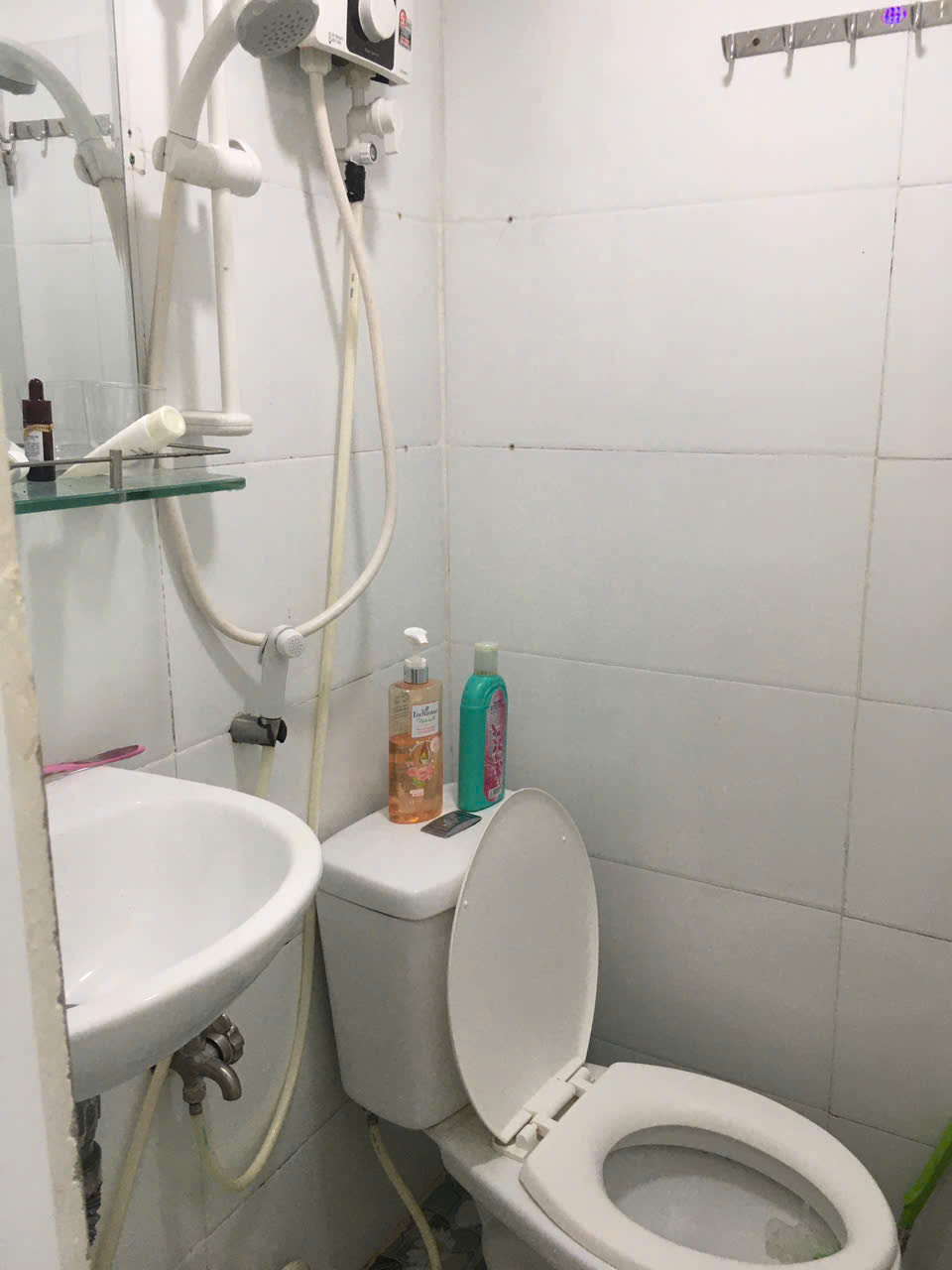 NHÀ ĐẸP - GIÁ TỐT - Vị Trí Đắc Địa Tại 69/7 Bửu Đình, Phường 5, Quận 6, TPHCM - Ảnh 1