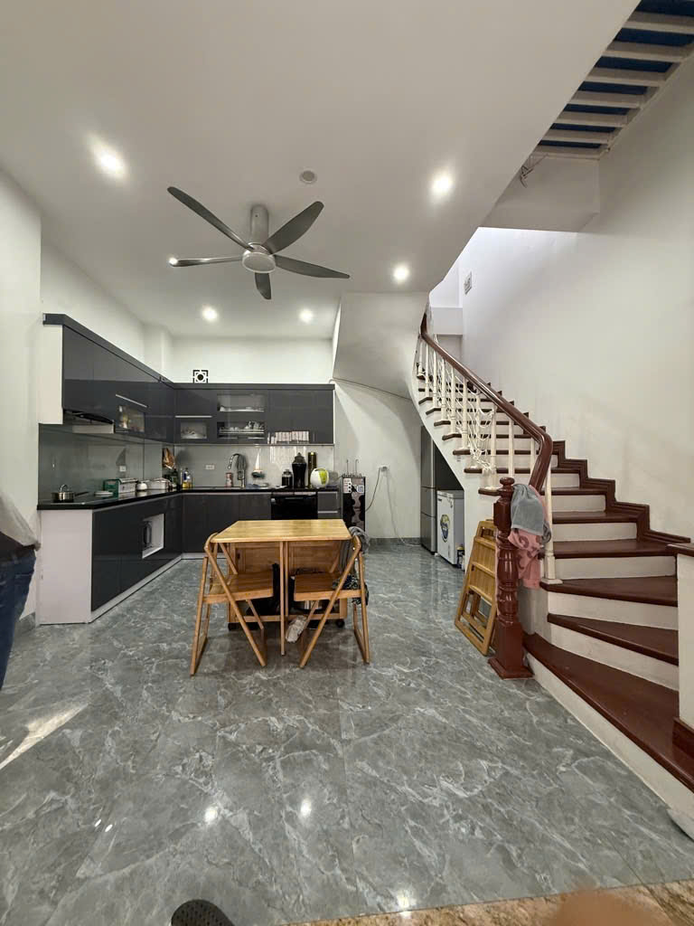 Nhà đẹp Yên Phụ, sát Hồ Tây, 2 thoáng, nhà dân xây chắc chắn, 6 tầng giá nhỉnh 10 tỷ - Ảnh chính