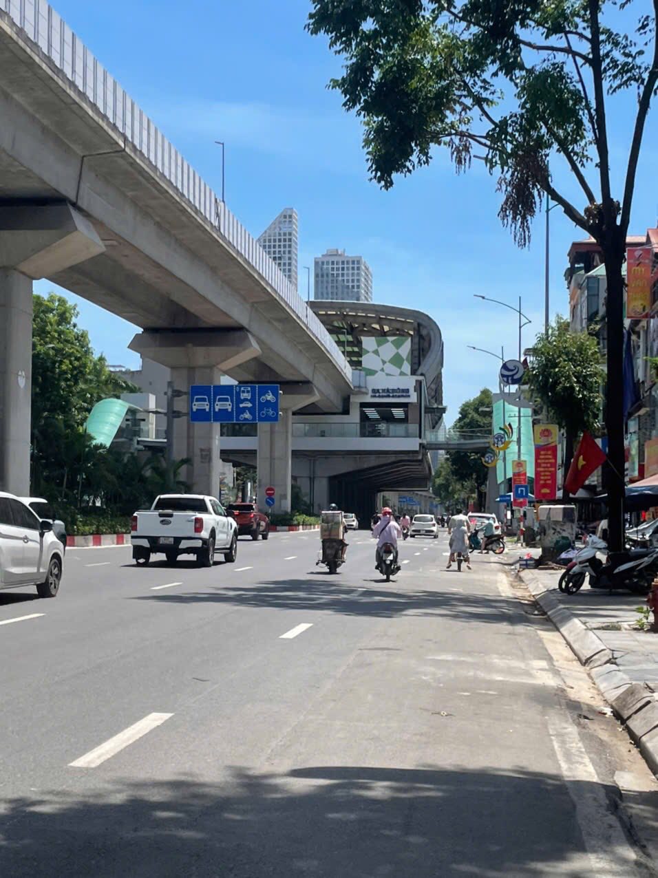 QUÁ HIẾM NHÀ QUANG TRUNG HÀ ĐÔNG -MẶT PHỐ LỚN KINH DOANH ĐỈNH - VỈA HÈ RỘNG - VỊ TRÍ TRUNG TÂM HÀ - Ảnh chính