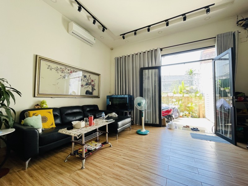 Bán nhà Thủ Đức, Tam Phú, hẻm Số 8, 88m2, 3 tầng, 3PN. Sổ hồng riêng, giá 6.85  tỷ. - Ảnh chính