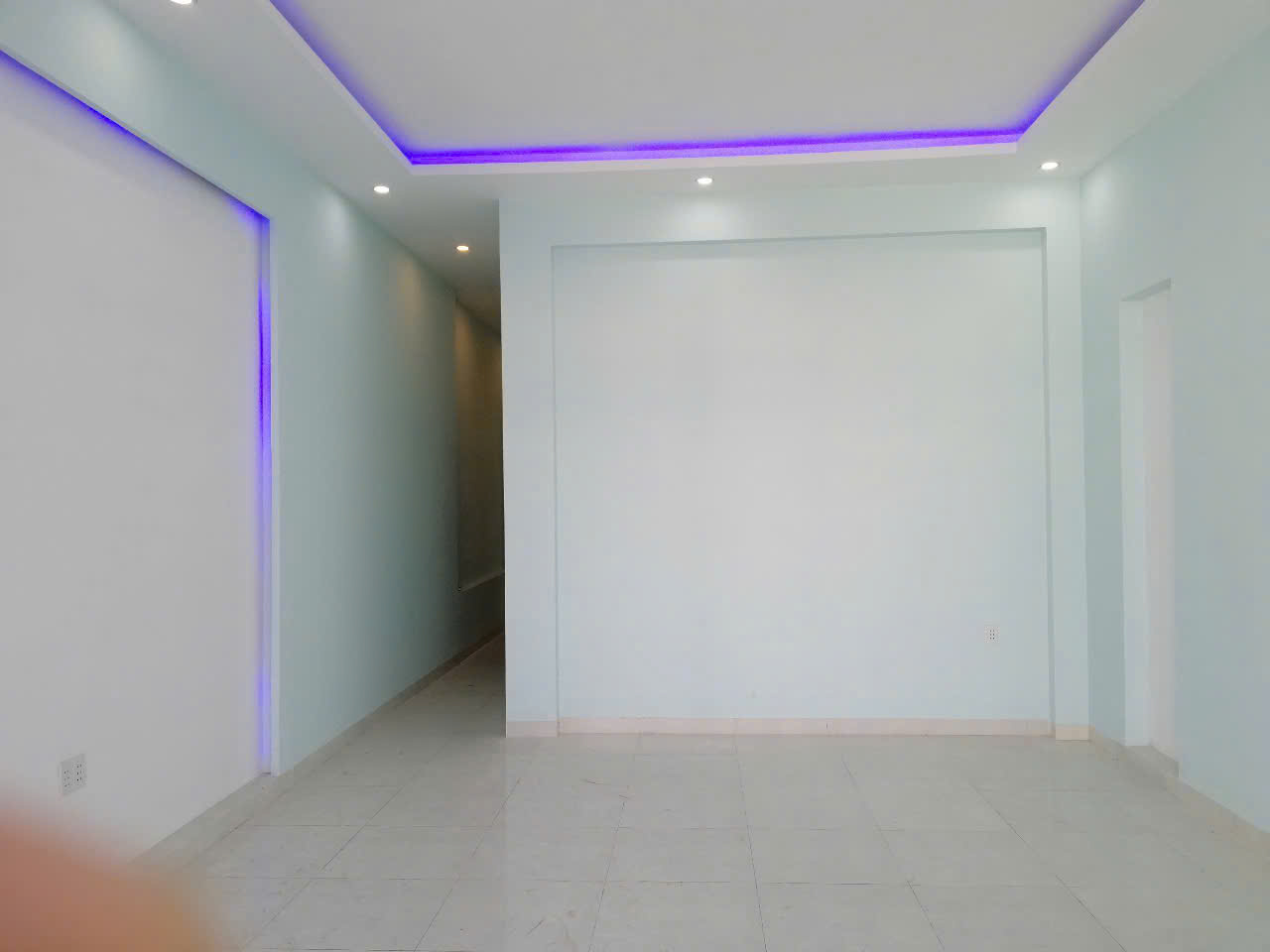 Bán nhà SR, 5mx26m, đường oto, gần ngã tư Nguyễn Khuyến chỉ 1 tỷ 999 - Ảnh 2