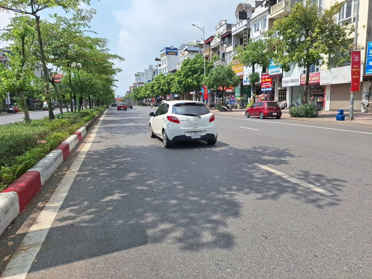 BÁN NHÀ MẶT PHỐ NGUYỄN VĂN CỪ – LONG BIÊN-170M² – KINH DOANH ĐỈNH – 37 TỶ<br>📍 Vị trí mặt phố siêu - Ảnh 1