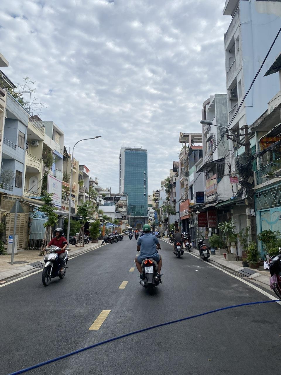 **Bán nhà Mặt Tiền Ngô Thị Thu Minh, p2, Tân Bình (8*22) gần Lê Văn Sỹ - Ảnh 4