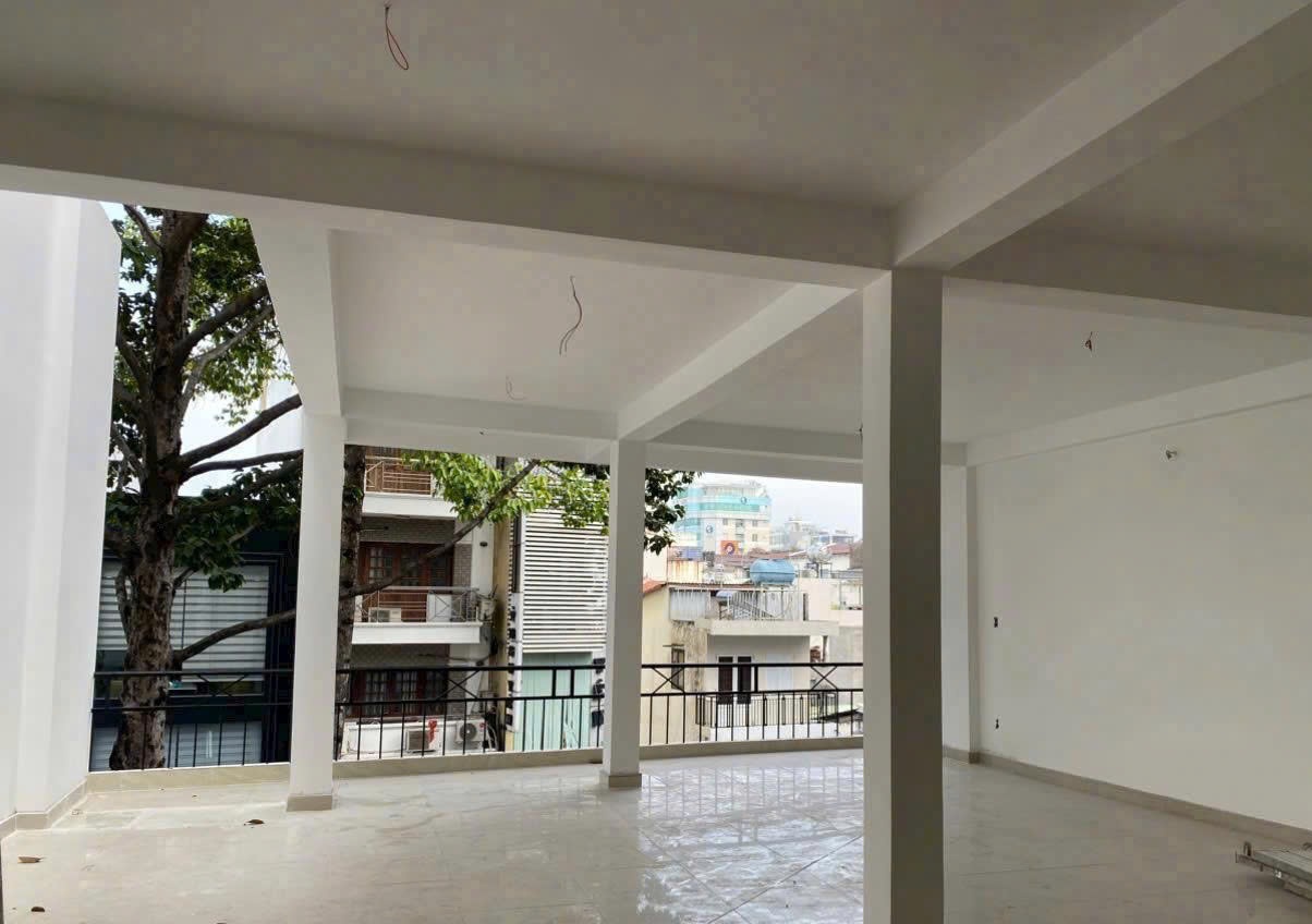 BÁN NHÀ PHỐ MẶT TIỀN TRẦN QUANG KHẢI – P. TÂN ĐỊNH – QUẬN 1 - Ảnh 2
