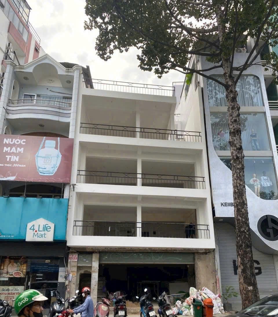 BÁN NHÀ PHỐ MẶT TIỀN TRẦN QUANG KHẢI – P. TÂN ĐỊNH – QUẬN 1 - Ảnh chính